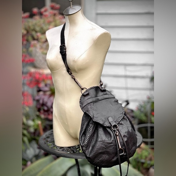 AllSaints — Spitalfields Vintage Shoulder Drawstring Bag - Picture 2 of 5